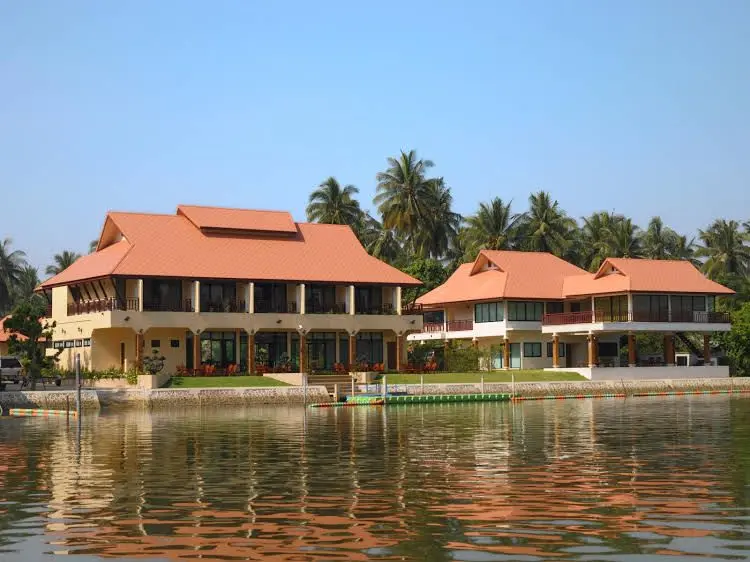 Maeklong Marina Resort Maeklong Marina Resort
