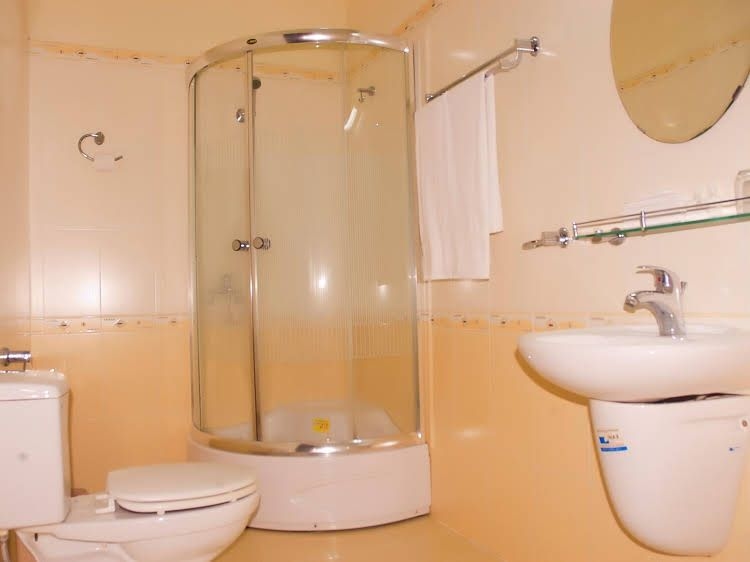 Thai Binh Hotel1