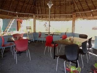 Flora Beach Resort2
