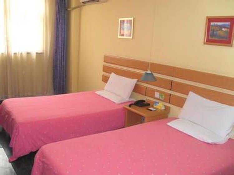 Home Inns Shanghai North Sichuan Road Hailun Road Subway Station Branch Home Inns Shanghai North Sichuan Road Hailun Road Subway Station Branch