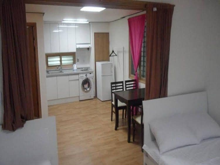 Family Housetel Family Housetel