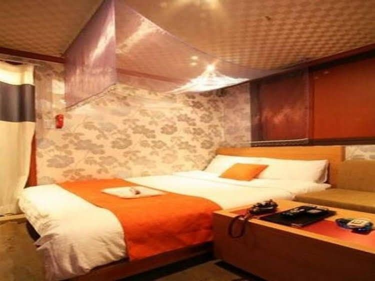 Plum Hotel Plum Hotel
