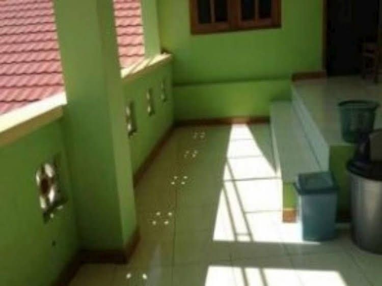 Surya Hotel4