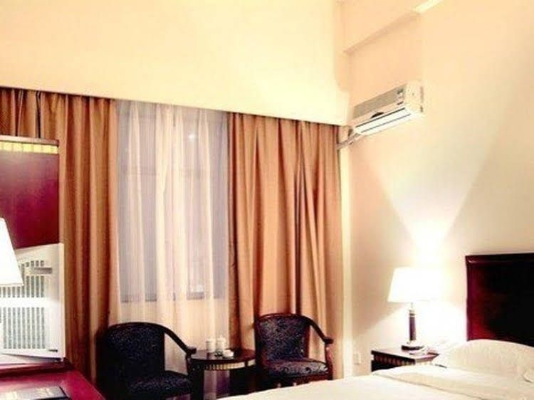 YouHao Business Hotel1