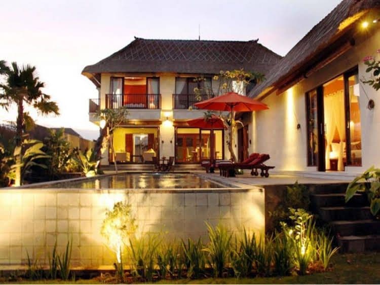 Enchanting Canggu Villa Enchanting Canggu Villa