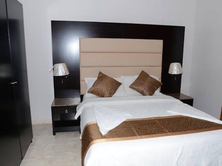 Apartment Al Janaderia 10
