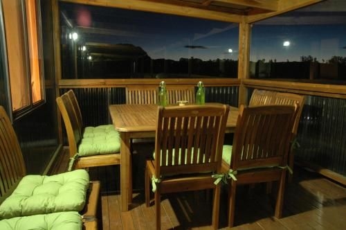 Peace at Paradise (Peace at Paradise Holiday House)4