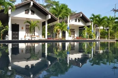 ไพรเวซี รีสอร์ท ไพรเวซี รีสอร์ท