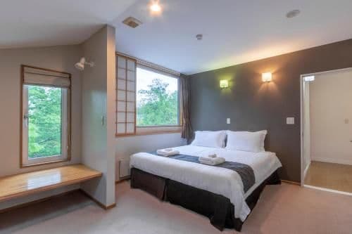 5 Br Parkside Chalet