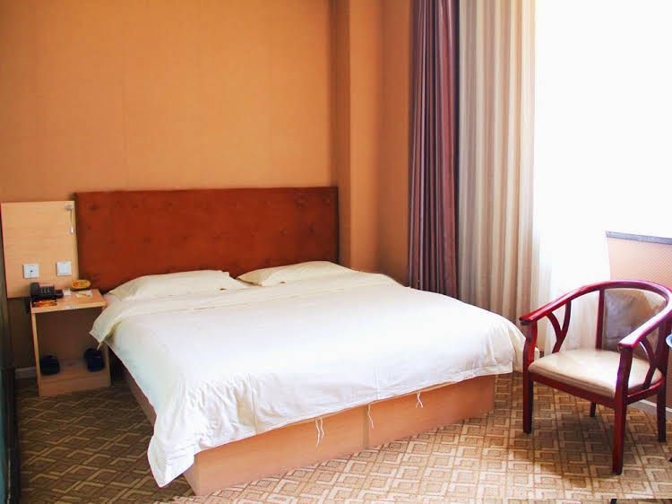 Sunshine Hotel4