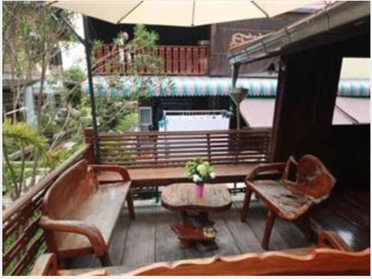 Ruan Amphawa Ruan Amphawa