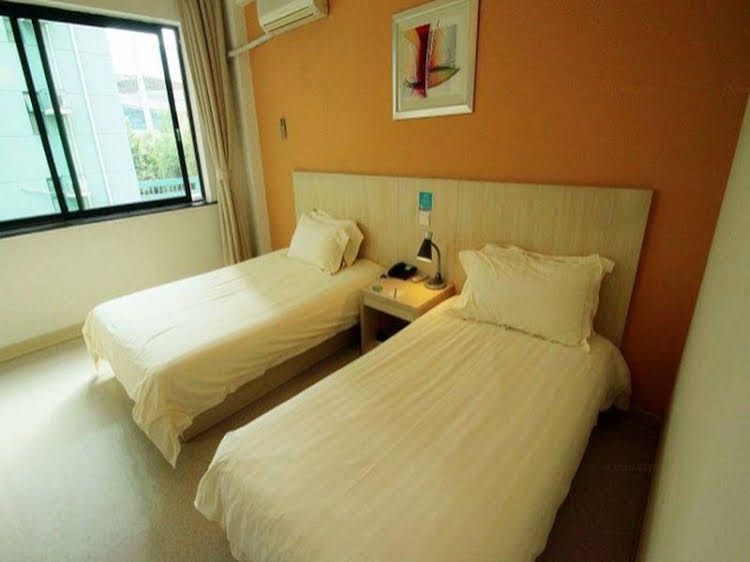 Hanting Express Asian Sports Village1