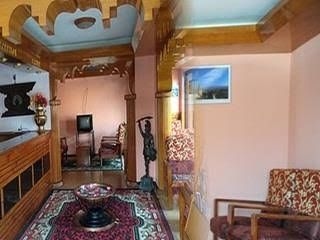 Khumbila Hotel2