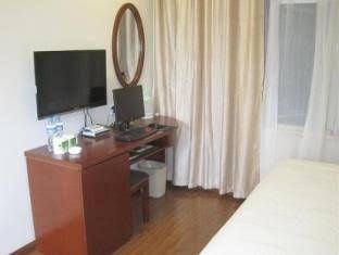 Green Tree Inn Yichang Three Gorges Dam University Business Hotel1