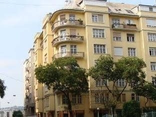 Melinda Apartments1