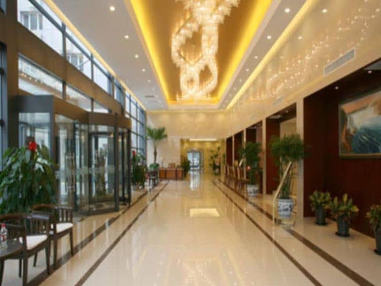Zhongrui Peace Hotel Zhongrui Peace Hotel