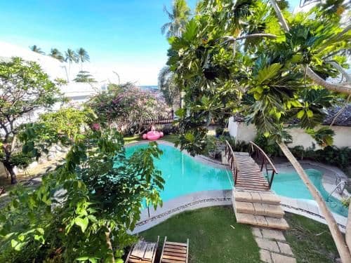 Villa with Garden View