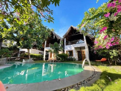 Villa with Garden View