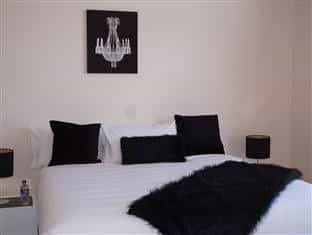Luxe Spa on Kensington Boutique Suites