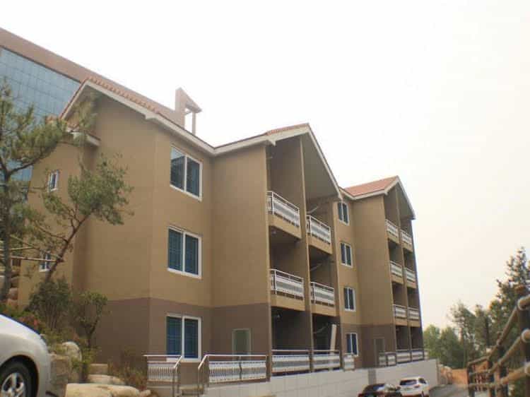 U Castle Hotel