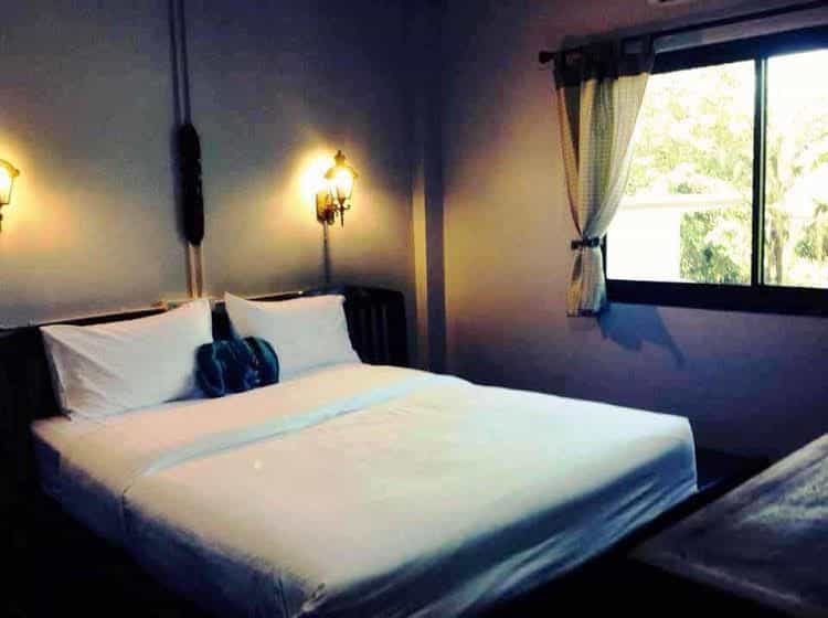 Dueanphen Guesthouse and Cafe Dueanphen Guesthouse and Cafe
