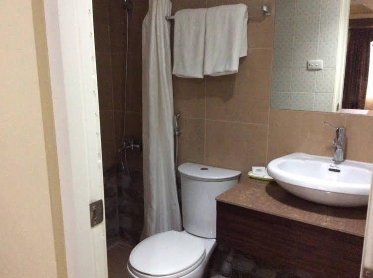 Wregent Plaza Hotel3
