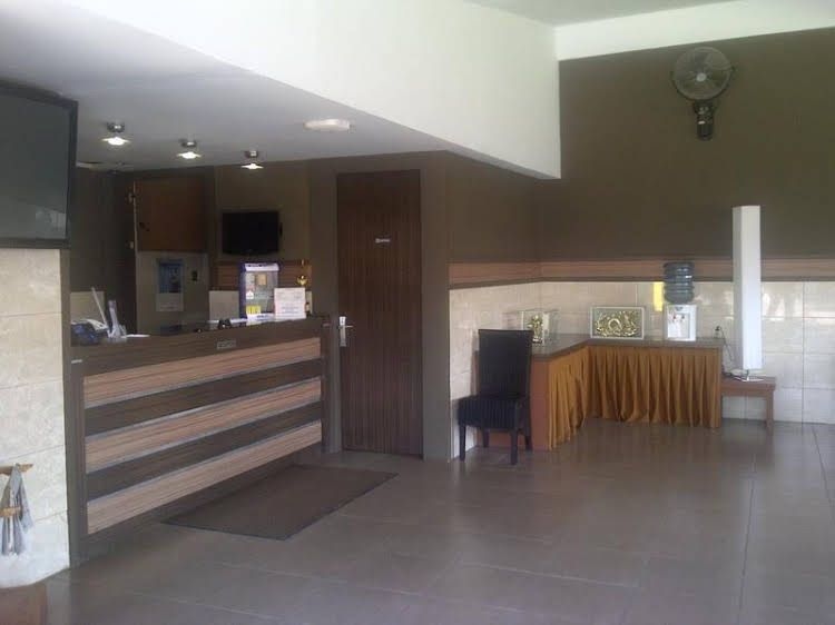 Hotel Satria Cirebon4