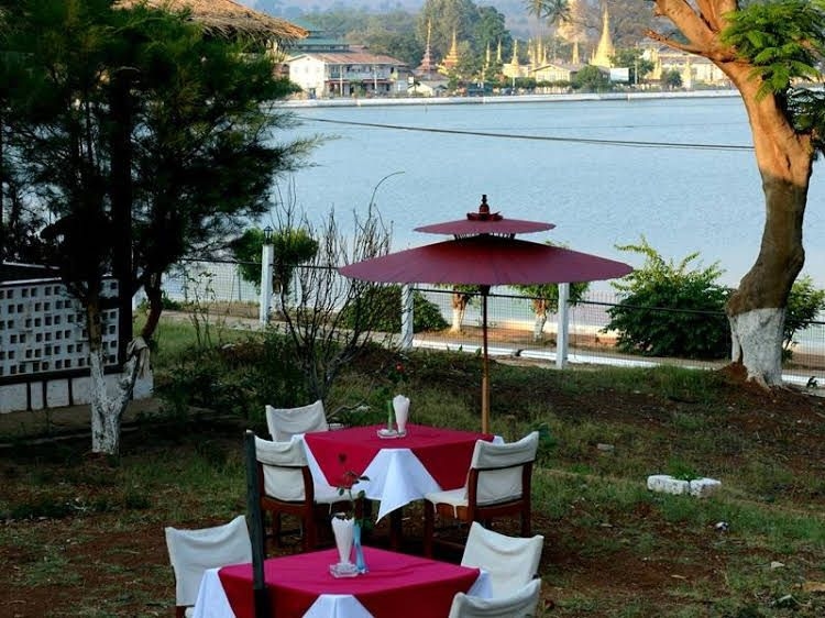 Global Grace Hotel0