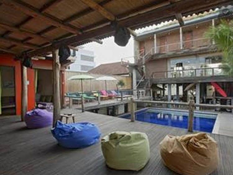 Pro Surf Camp1