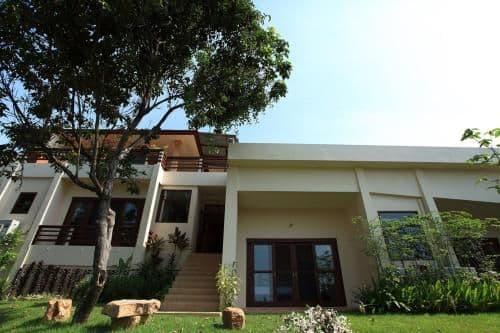 Five-Bedroom Villa