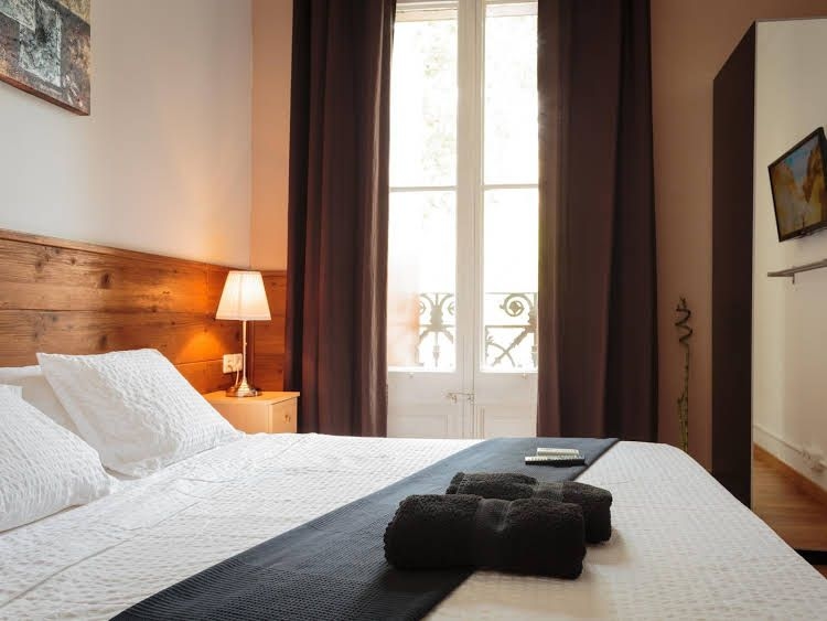 Microtel Bauhaus Gran Via3