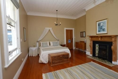 Glen Almond House2