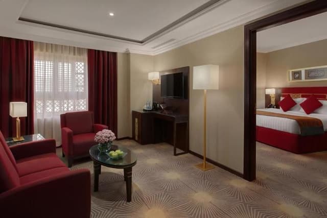 SUITE ONE BEDROOM