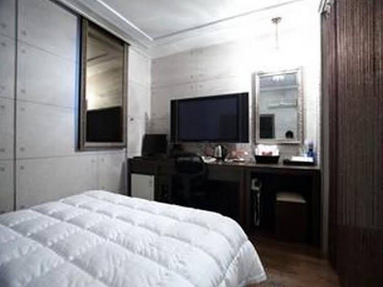 Hi Hotel3
