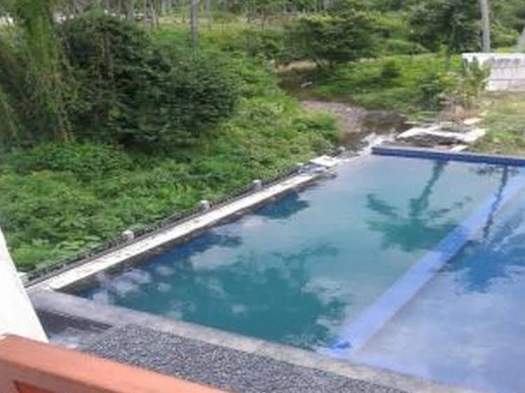 Riverside Villas4