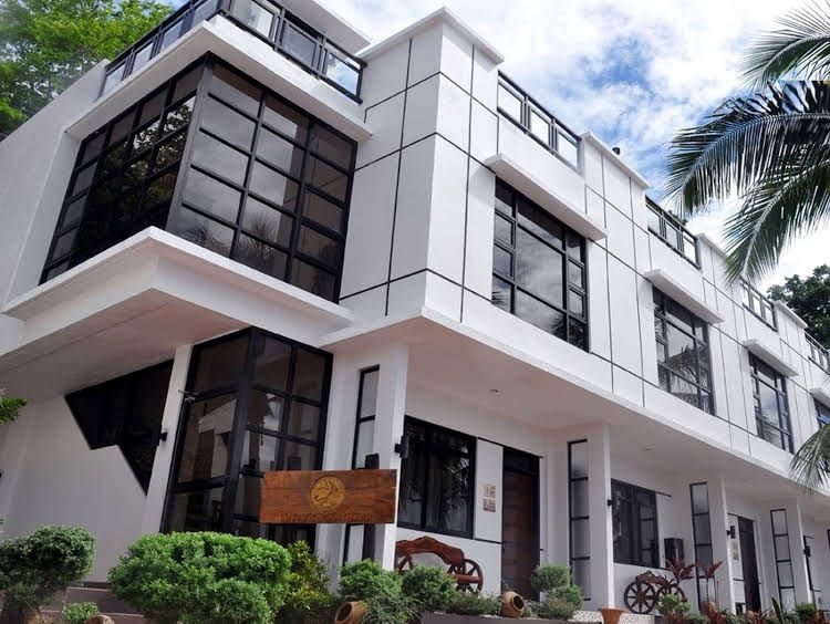 Bauan Divers Sanctuary Resort and Hotel4