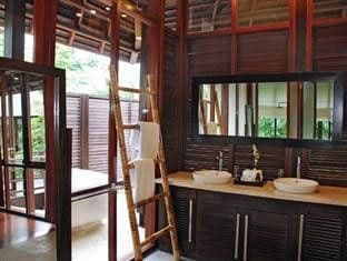 Emerald River Villa Emerald River Villa