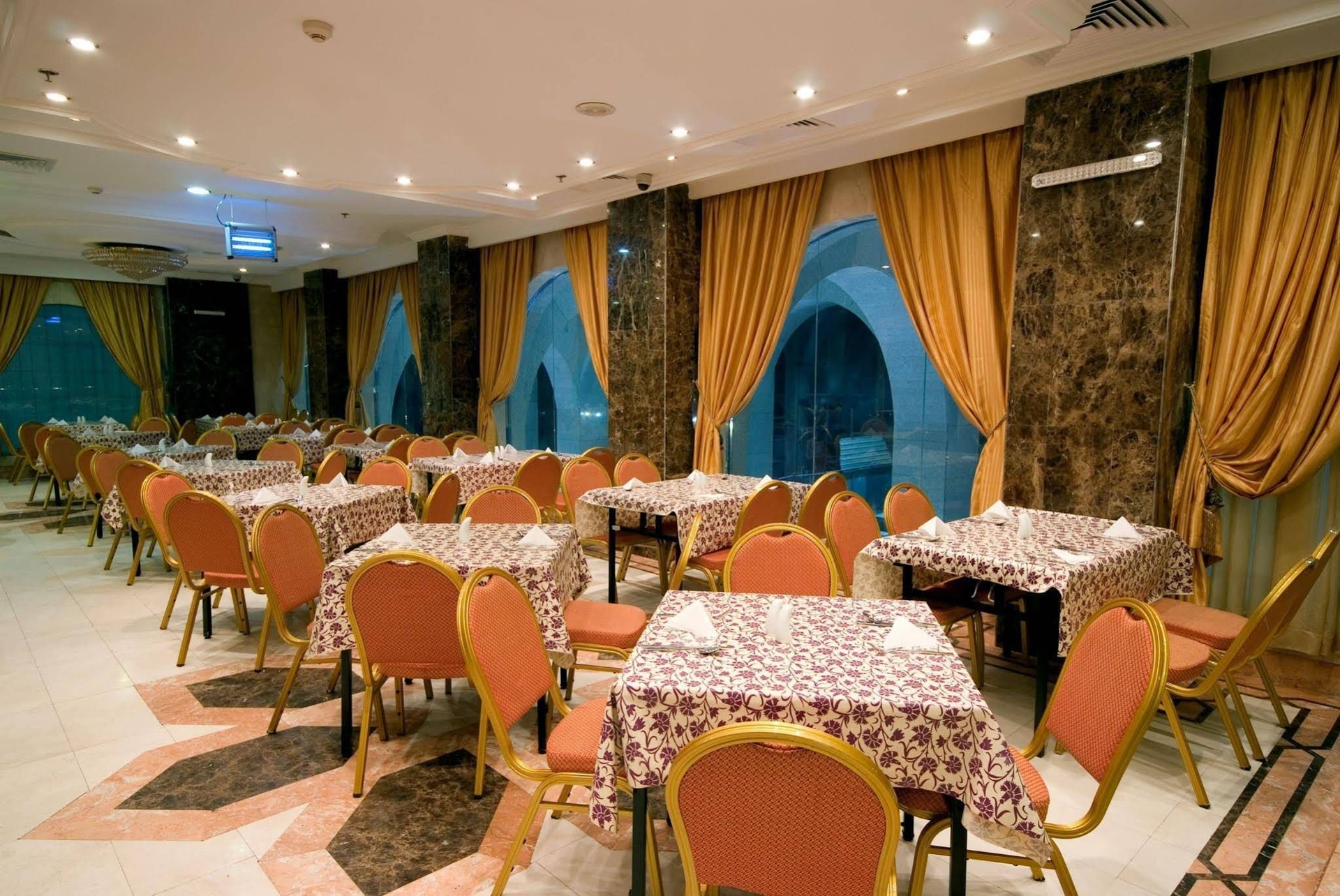 Al Eiman Ohud Hotel3