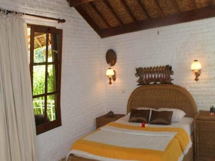 Anom Beach Hotel Candidasa0