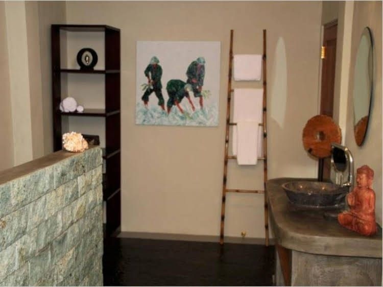 Sari Alexa Villa0