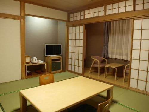 Standard Japanese-Style Room - Shared Bathroom