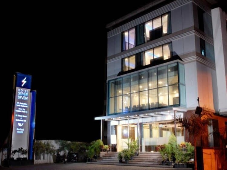 Hotel Silver Seven4