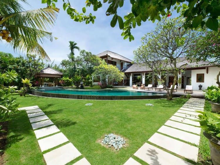 The MahaRaj Villa4
