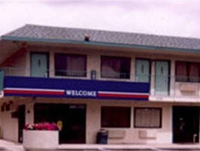 Americas Best Value Inn Anderson4