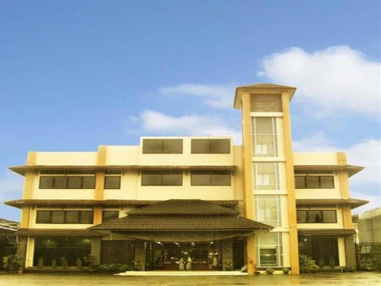 Hotel Bumi Makmur Indah Lembang Hotel Bumi Makmur Indah Lembang