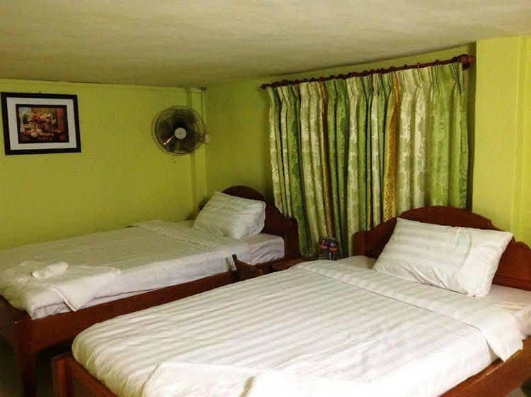 Pra-Tna Guest House and Coffee Pra-Tna Guest House and Coffee