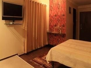 Benazeer Hotel0