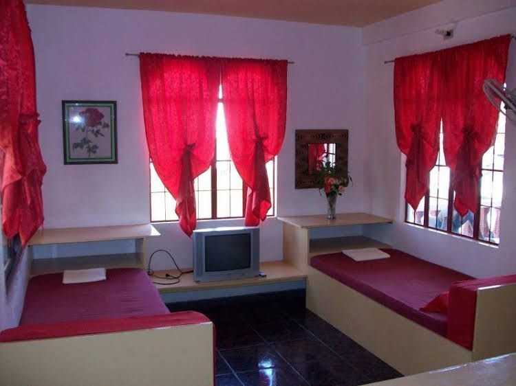 Felina Guest House2