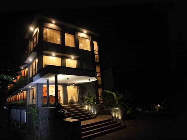 โรงแรมอมีร่า ปาสเตอร์ โรงแรมอมีร่า ปาสเตอร์