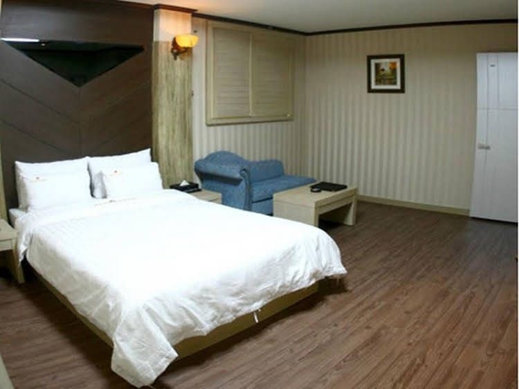 Songtan Metro Tourist Hotel0
